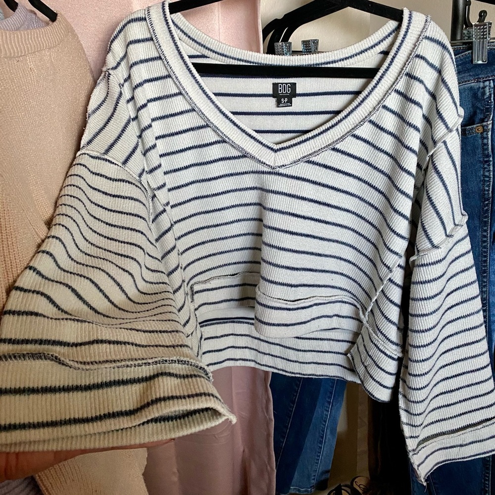 Urban Outfitters BDG sweater top
